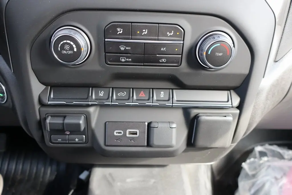 2025 Chevrolet Silverado 2500HD Work Truck Trail Boss photo 10