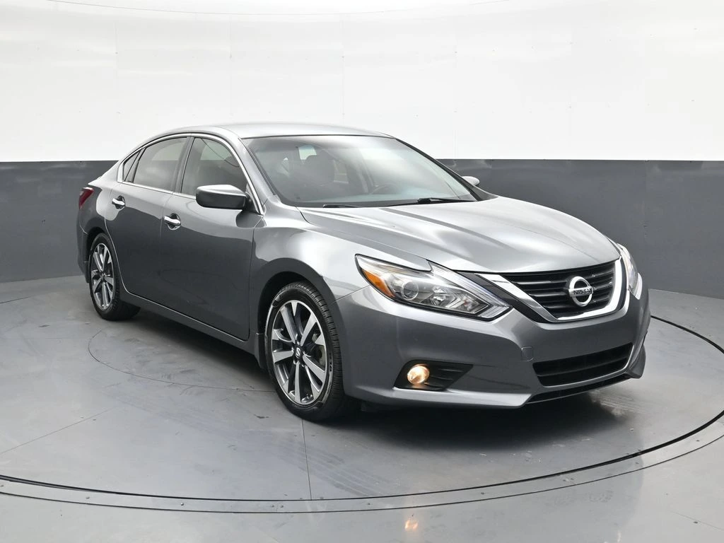 2017 Nissan Altima 2.5 SR's photo