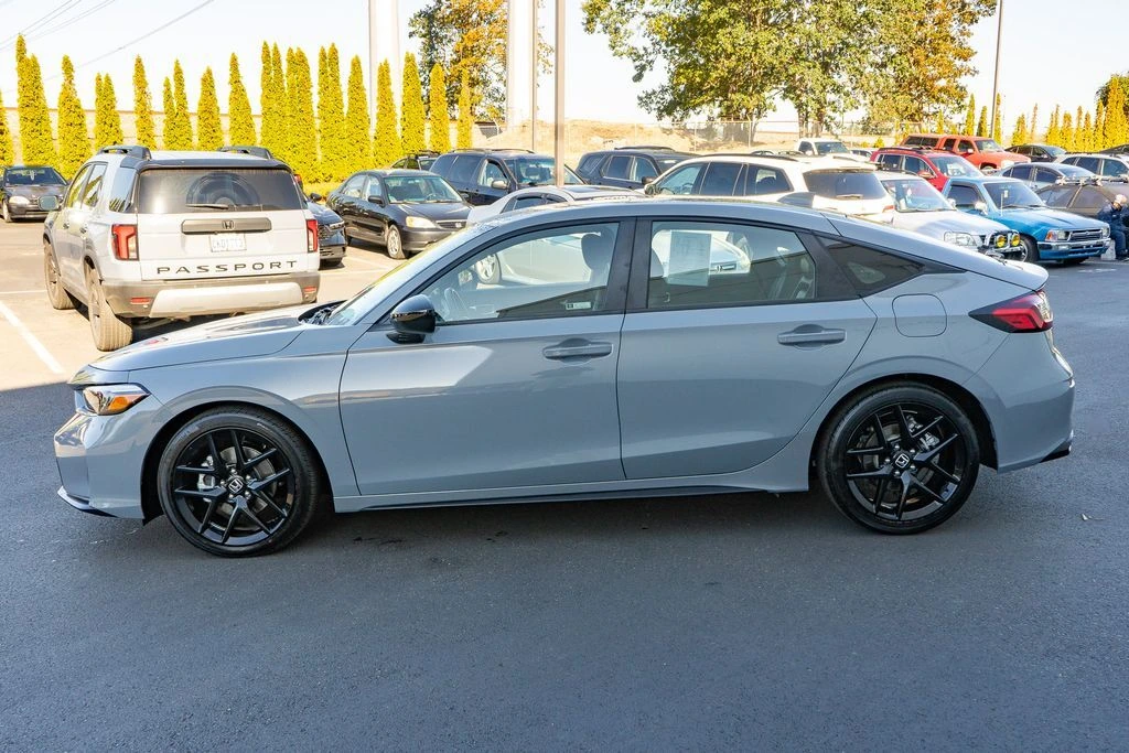 2026 Honda Civic Hatchback Sport - Photo 8