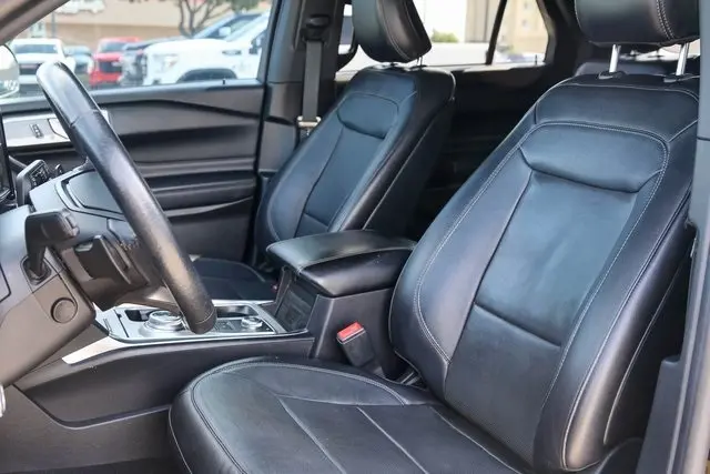 2020 Ford Explorer Limited photo 11