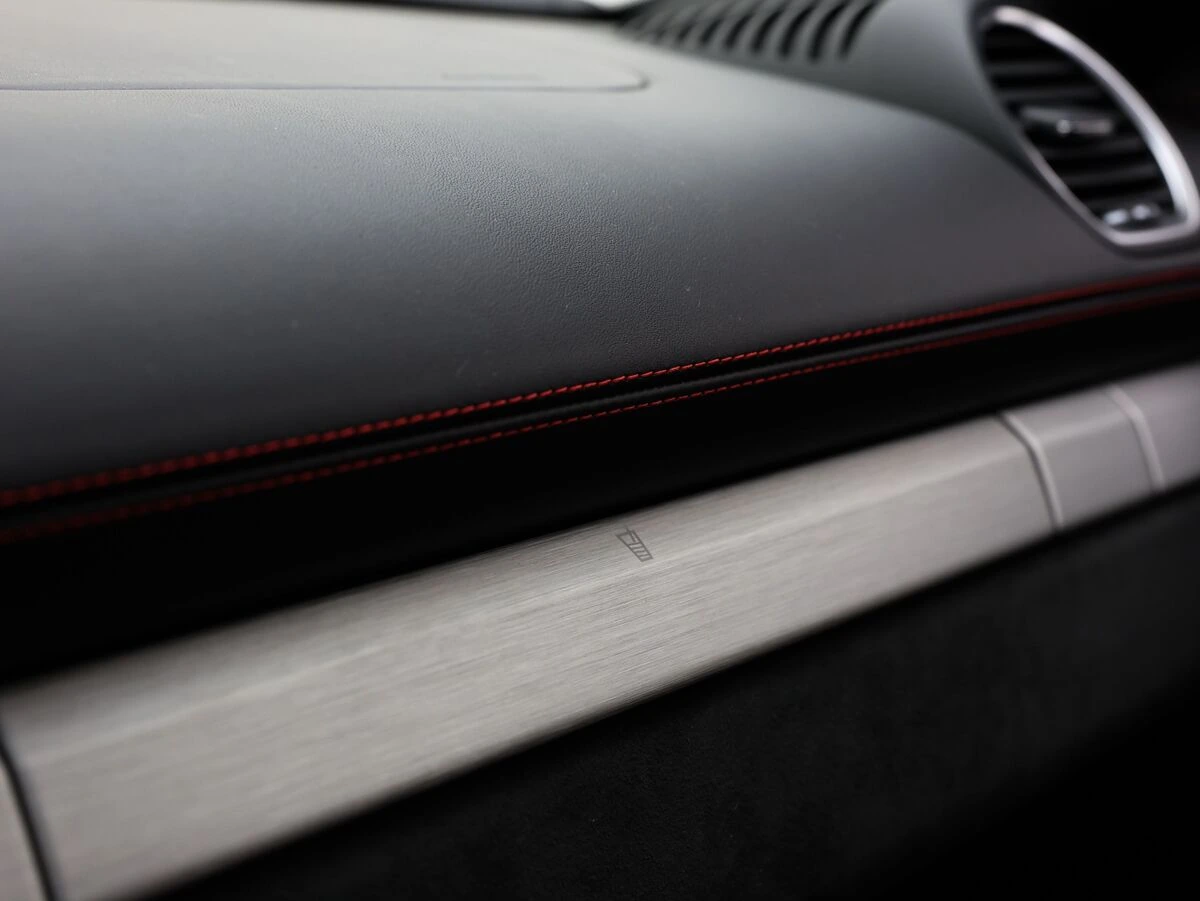 2022 Porsche 718 Spyder - Photo 33