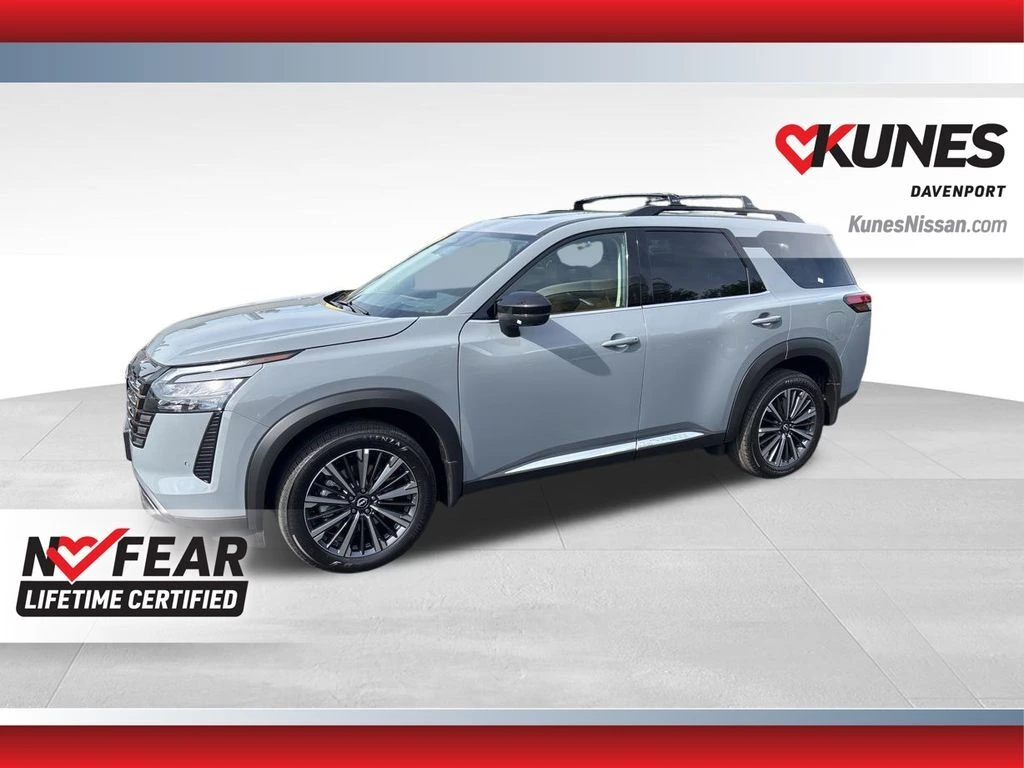 2026 Nissan Pathfinder Platinum 4WD's photo