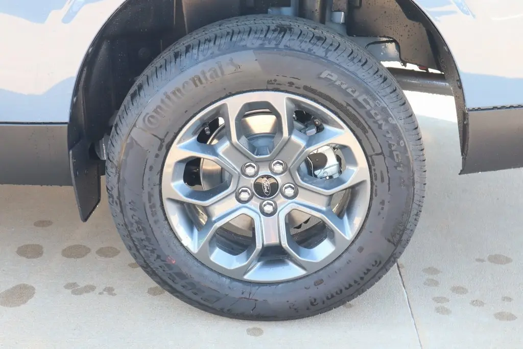 2025 Ford Maverick XLT photo 16