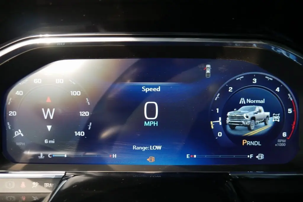 2026 Chevrolet Silverado LT photo 15
