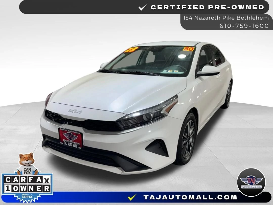 2023 Kia Forte LXS AT's photo