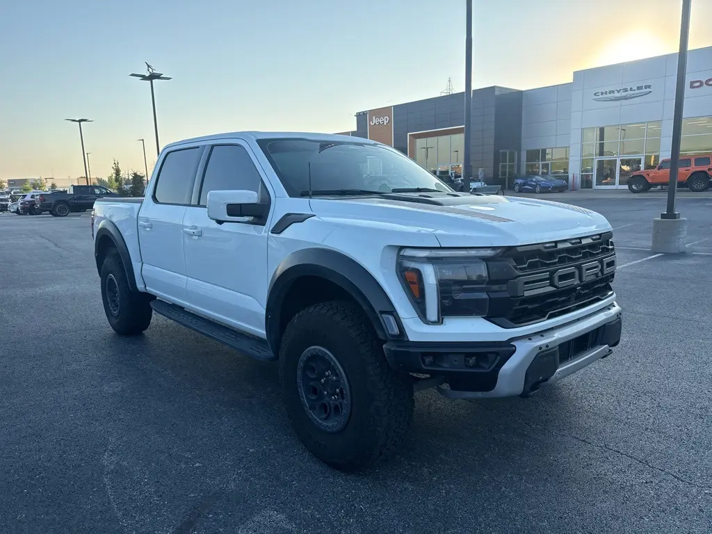 2024 Ford F-150 Raptor photo 2