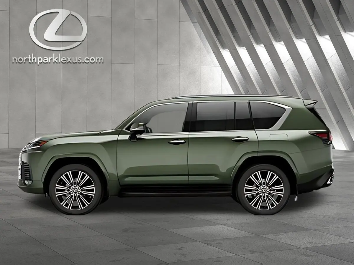 2025 Lexus LX Luxury's photo