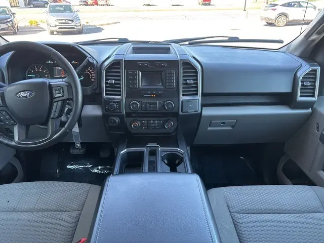 2018 Ford F-150 XLT photo 14
