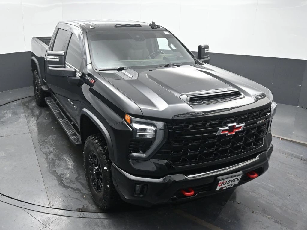 2024 Chevrolet Silverado 2500HD ZR2 - Photo 39