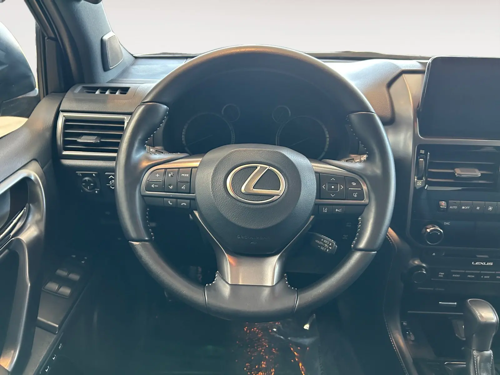 2022 Lexus GX 460 photo 10
