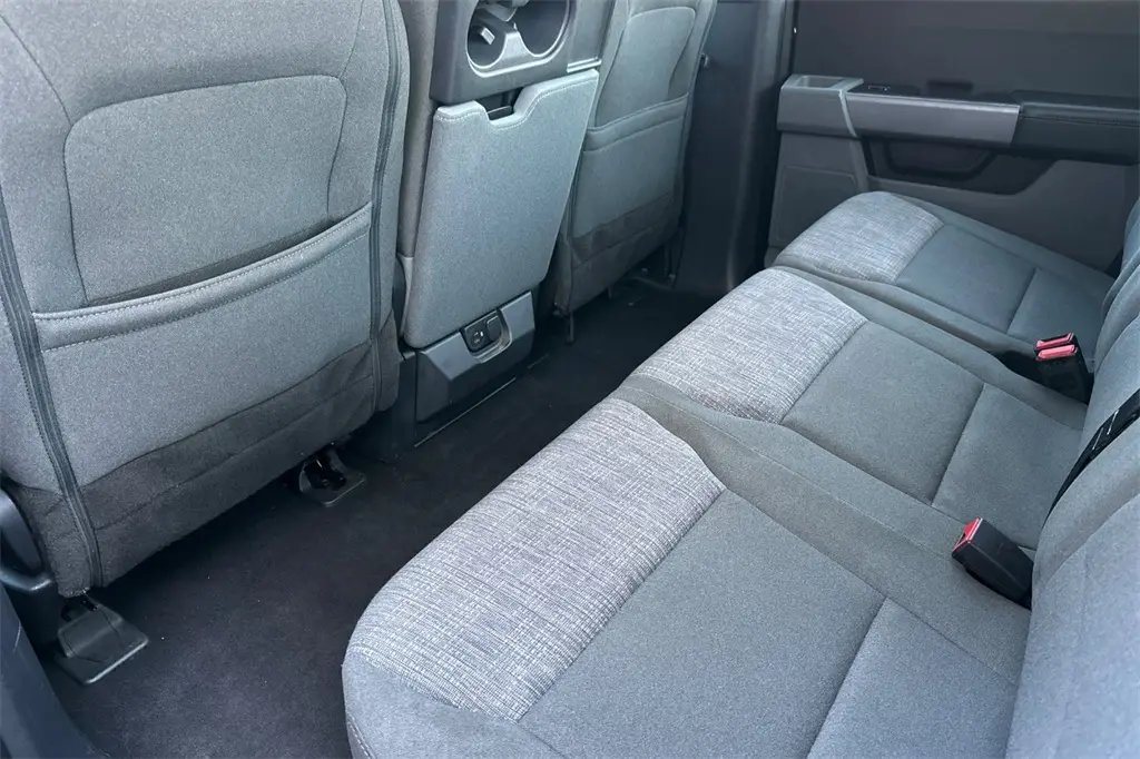 2023 Ford F-150 XLT photo 11