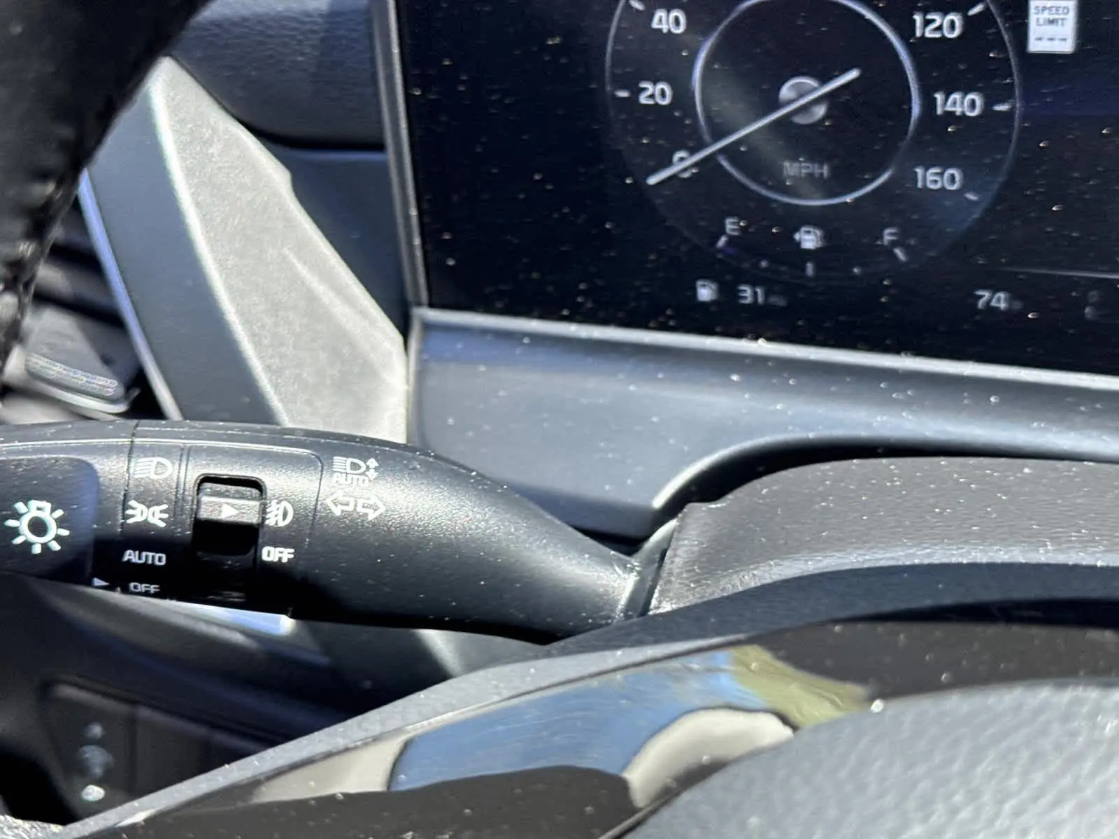 2024 Kia Seltos SX photo 17