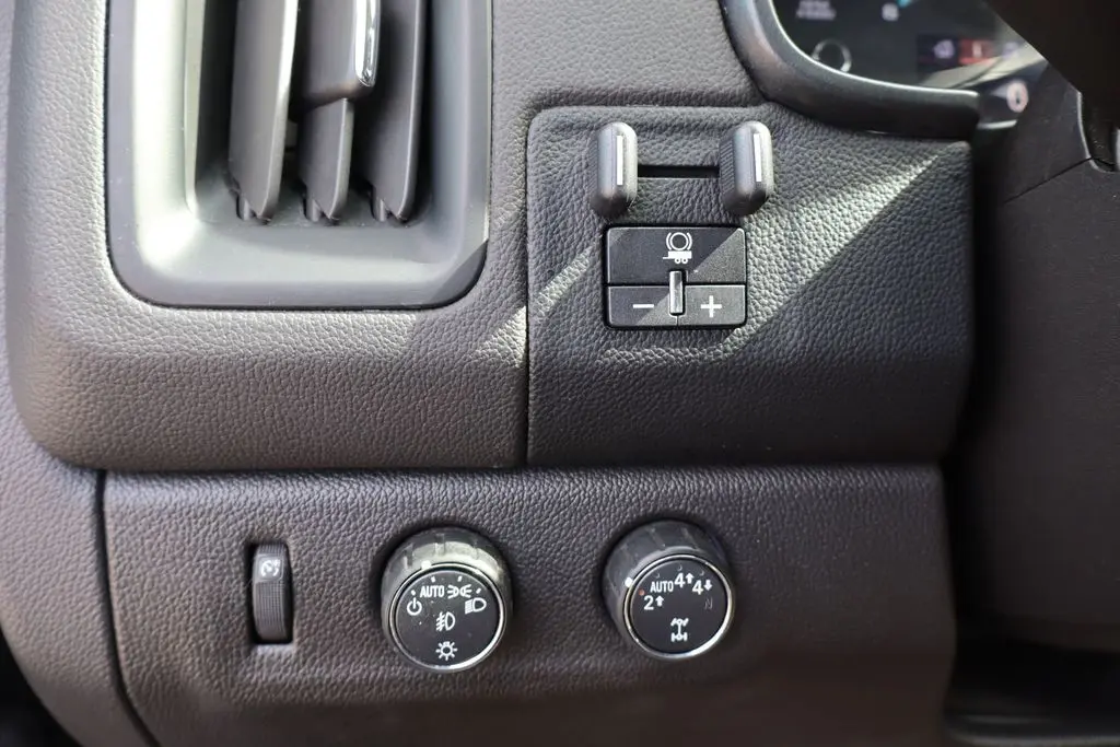 2019 Chevrolet Colorado LT photo 12