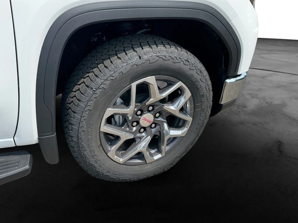 2026 GMC Sierra 1500 SLT - Photo 11