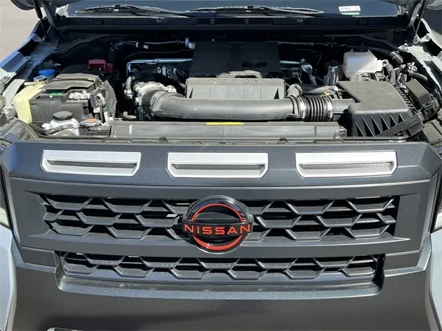 2025 Nissan Frontier PRO-4X photo 24