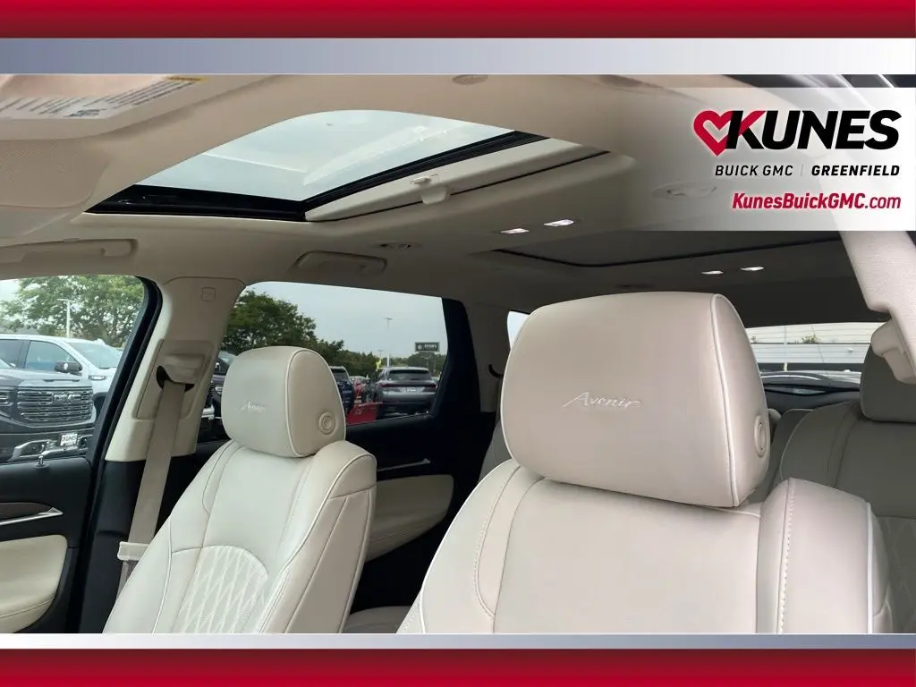 2022 Buick Enclave Avenir photo 11