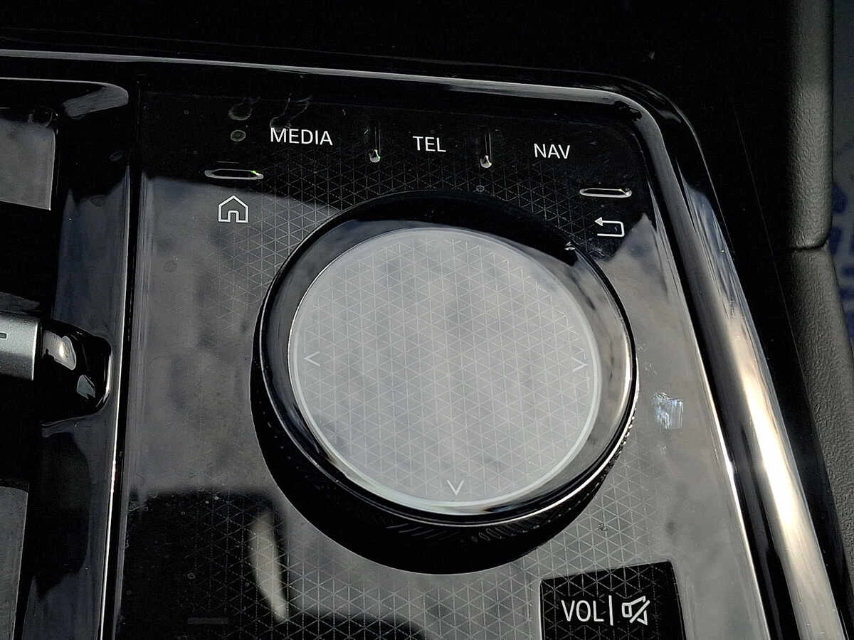 2026 BMW 5 Series 530i - Photo 20