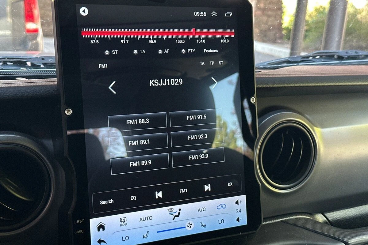 2023 Jeep Gladiator Sport S - Photo 17