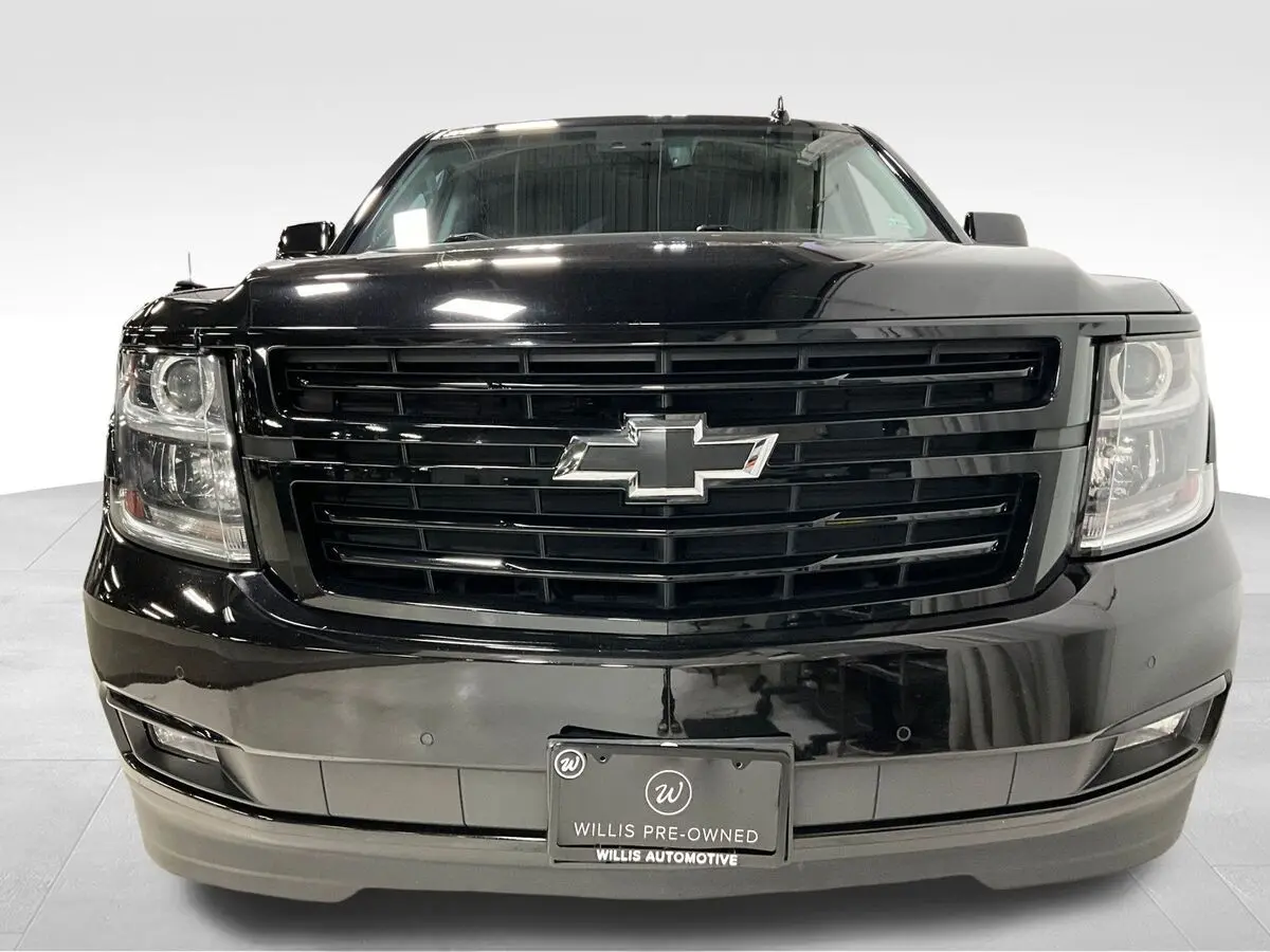 2018 Chevrolet Tahoe LT photo 2