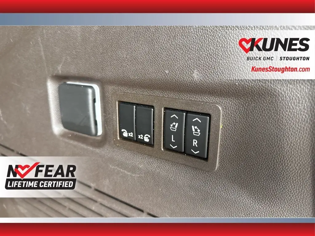 2023 Gmc Yukon XL SLT photo 38