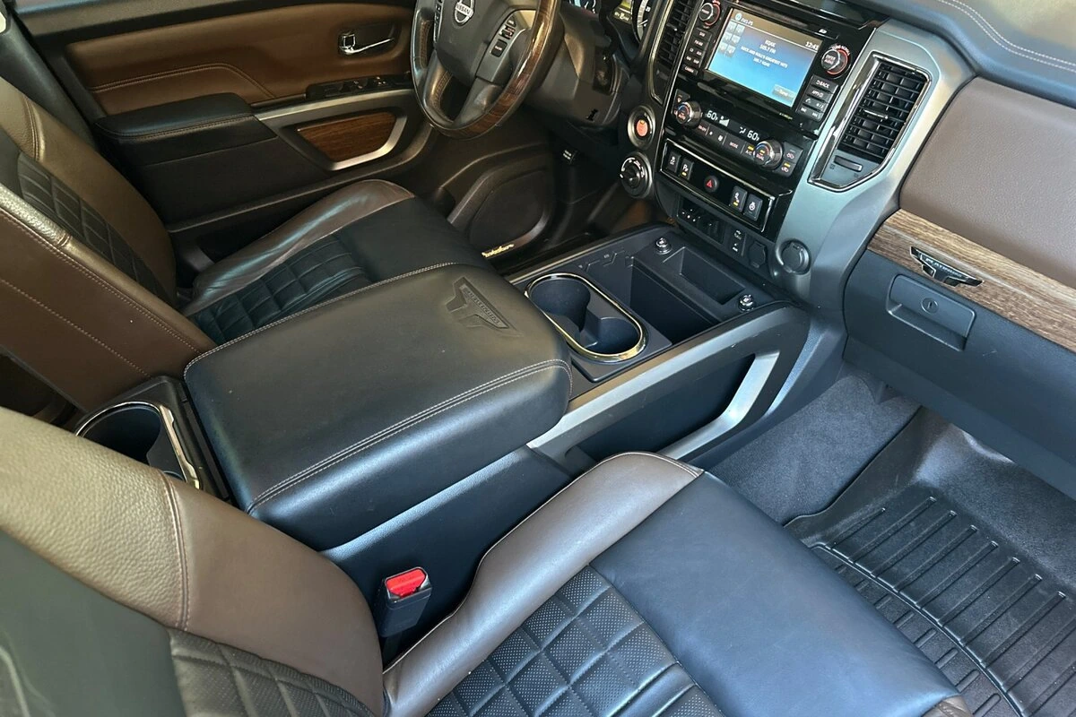 2017 Nissan Titan XD Platinum Reserve - Photo 15