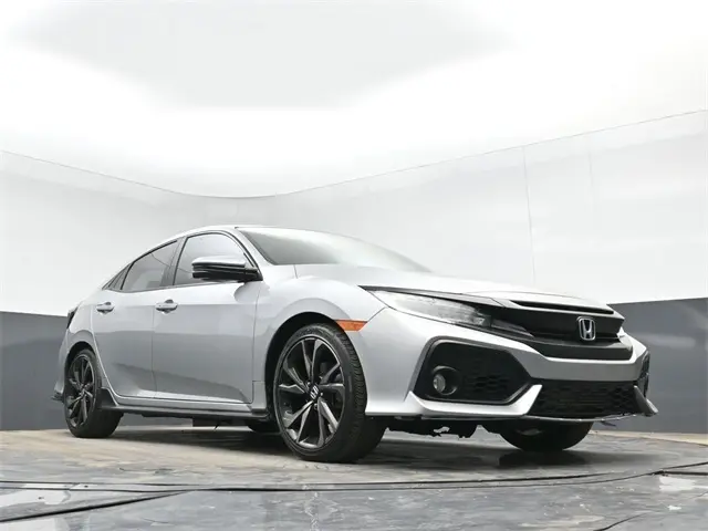 2018 Honda Civic Sport Touring photo 24