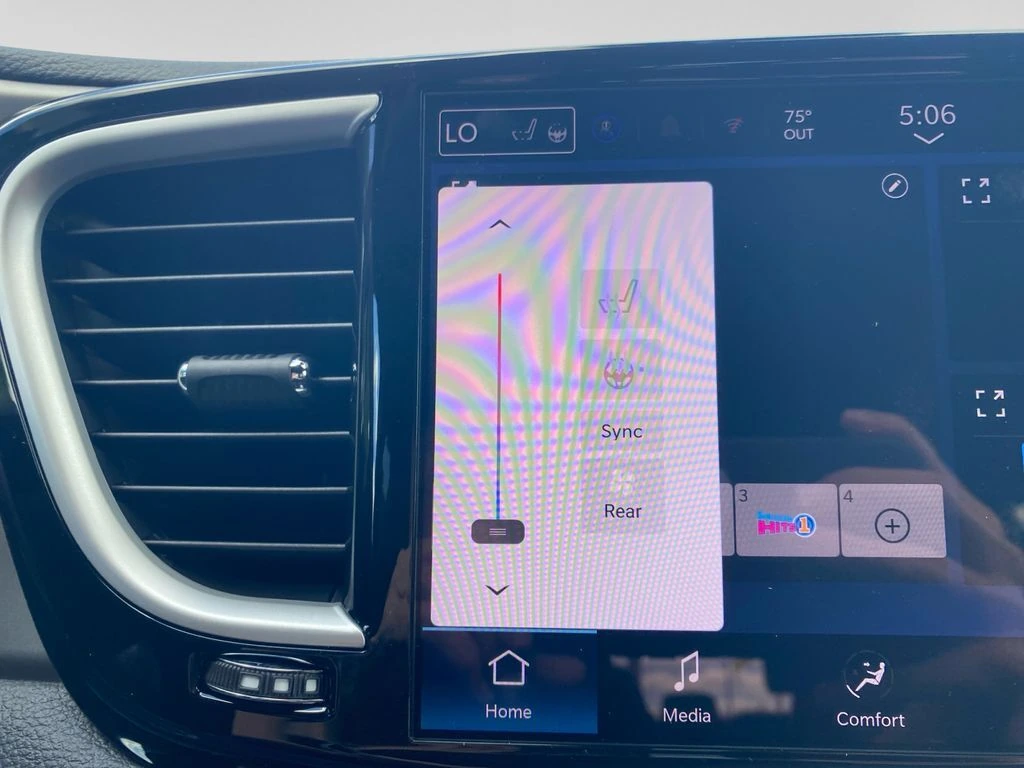 2027 Chrysler Pacifica Select - Photo 22