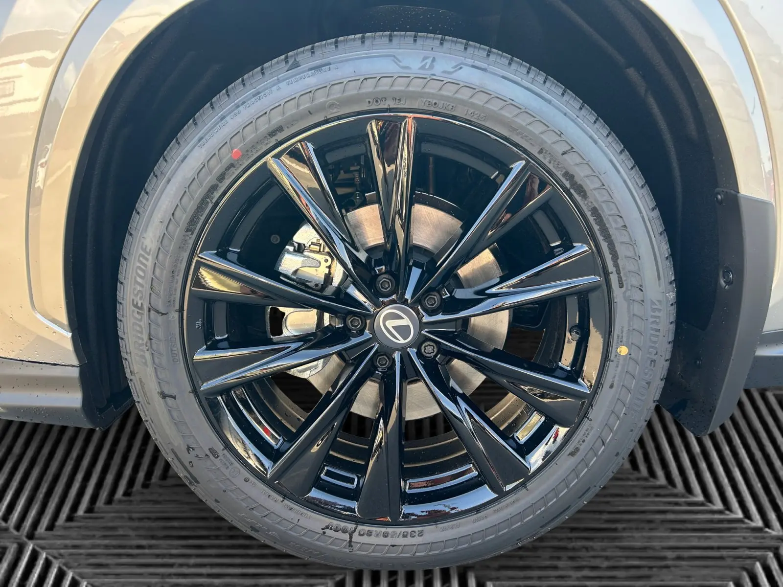 2026 Lexus NX 350 F SPORT Handling AWD photo 13