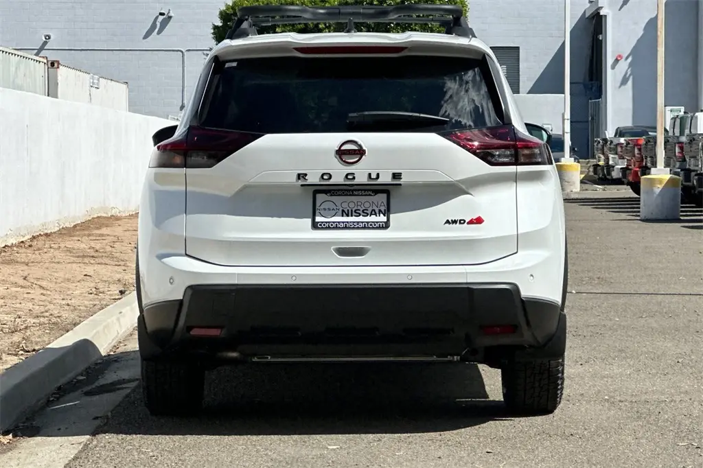 2026 Nissan Rogue SV photo 3