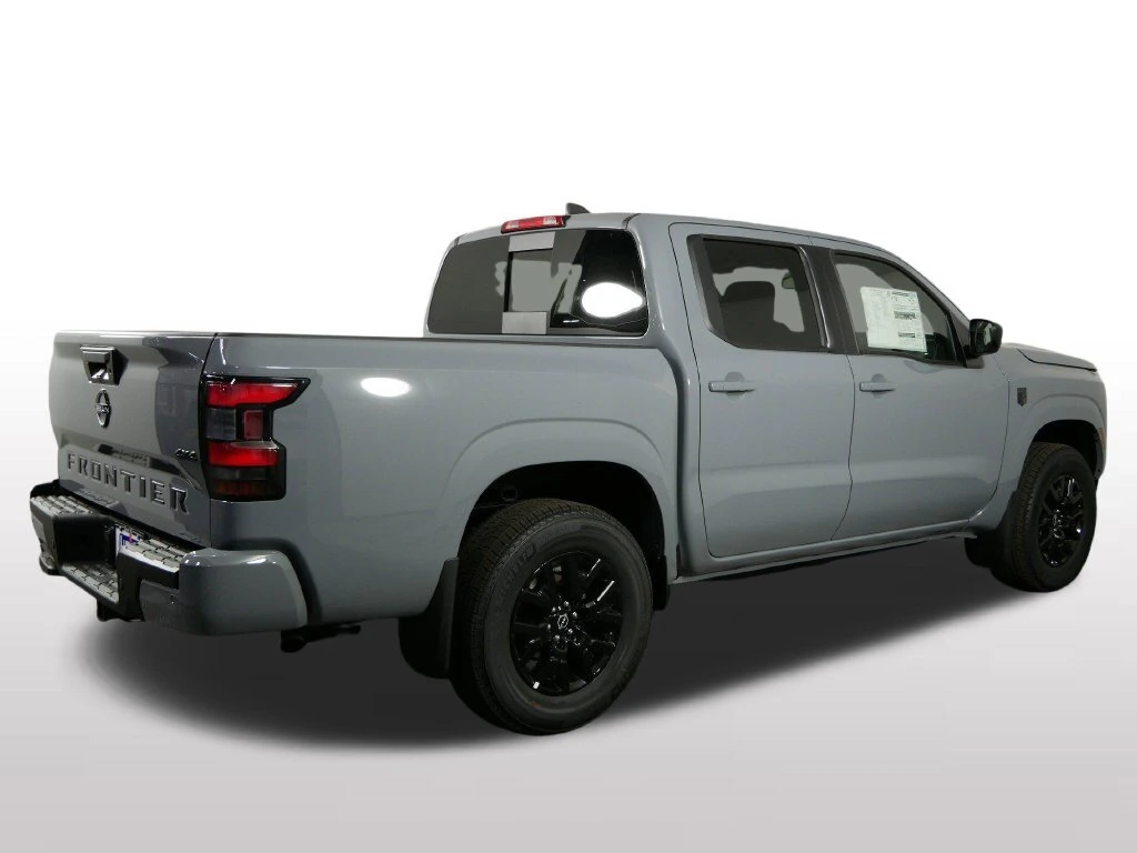 2026 Nissan Frontier SV - Photo 11
