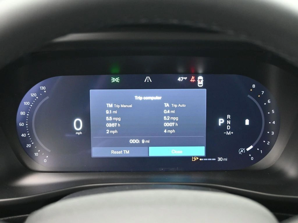 2026 Volvo - image 9