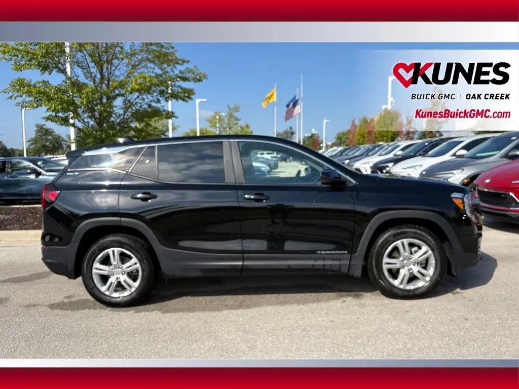 2024 Gmc Terrain SLE photo 2