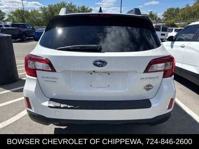 2017 Subaru Outback 2.5i Limited photo 4