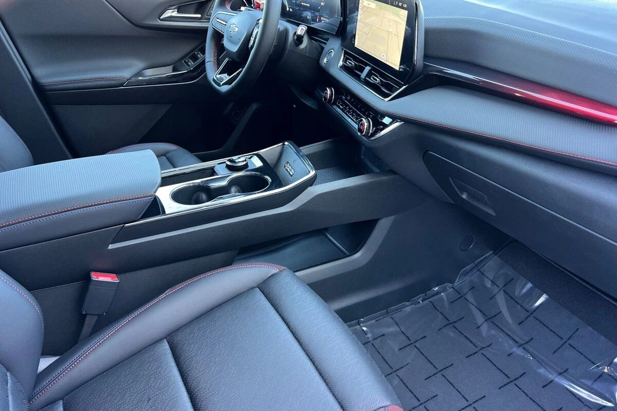 2026 Chevrolet Equinox RS - Photo 18