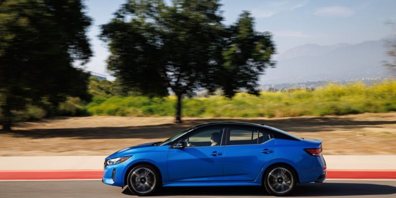 2025 Nissan Sentra technology