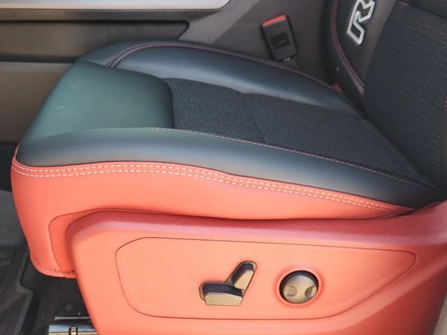2026 RAM 1500 Rebel - Photo 18