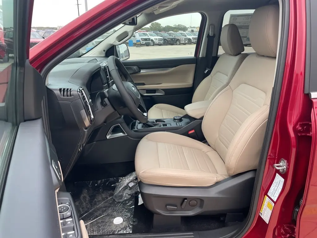 2025 Ford Ranger Lariat photo 12