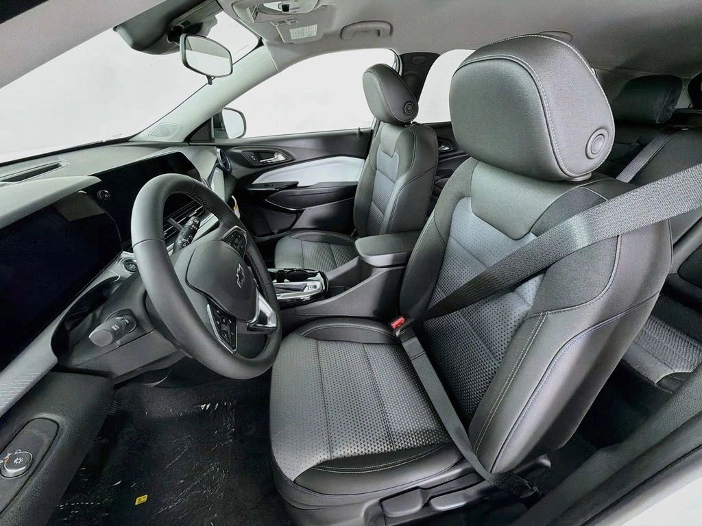 2026 Chevrolet Trax LT - Photo 20