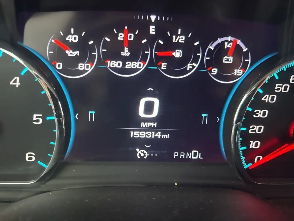 2017 Chevrolet Tahoe LT Z71 photo 2