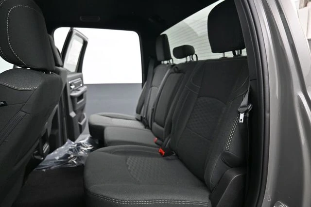 2026 RAM 3500 Big Horn - Photo 13