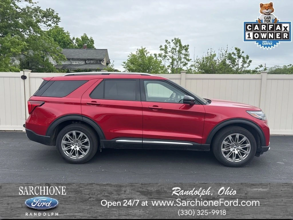 2026 Ford Explorer Platinum 4WD's photo