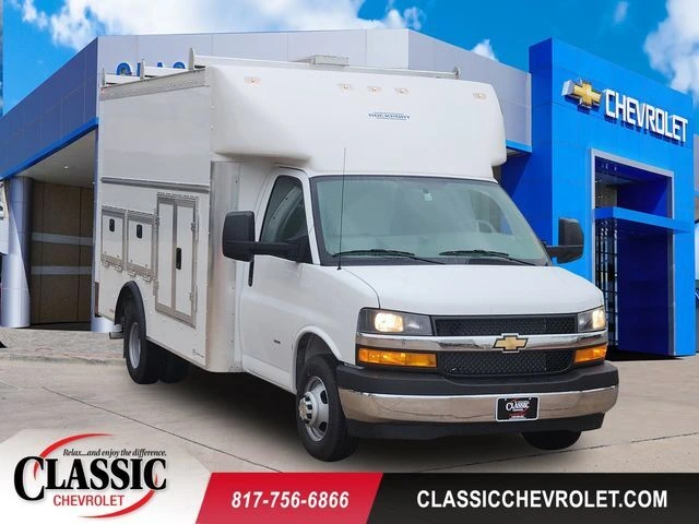 2025 Chevrolet Express 3500 159" WB's photo