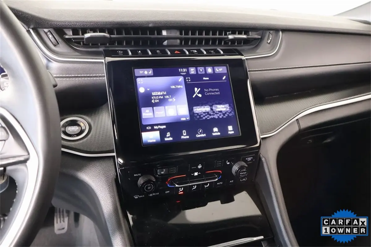 2024 Jeep Grand Cherokee Altitude photo 4