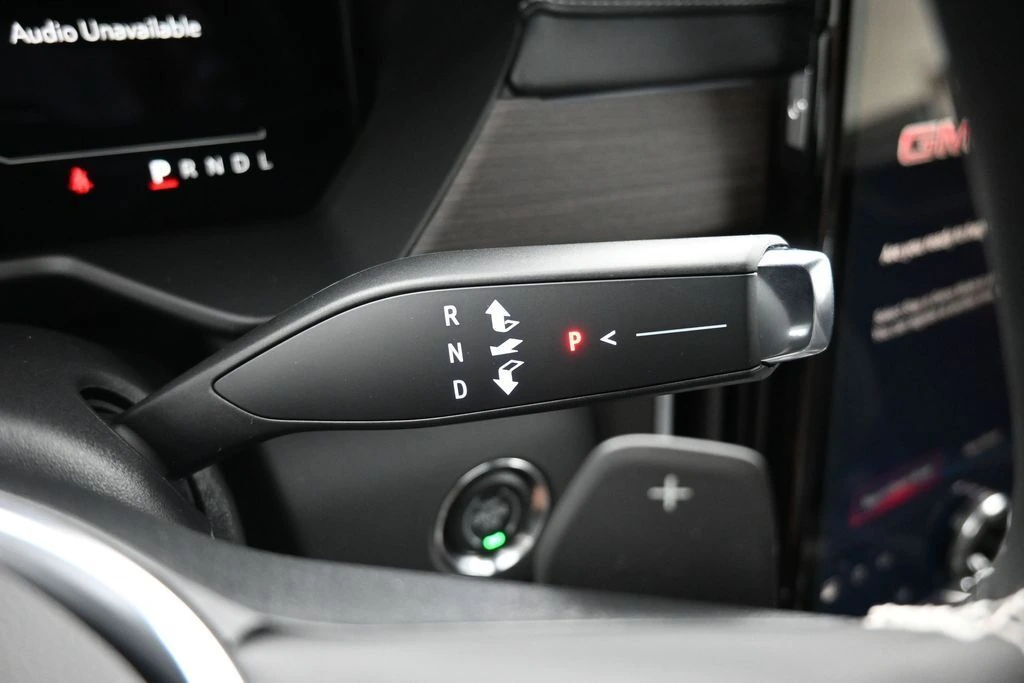 2026 GMC Acadia Denali - Photo 14