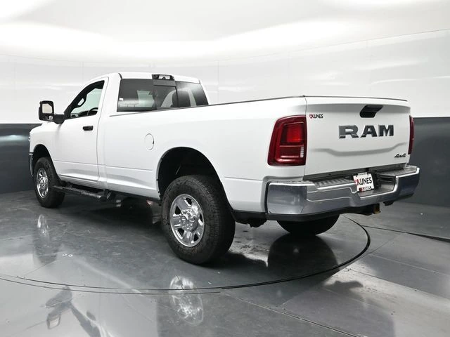 2025 RAM 2500 Tradesman - Photo 10