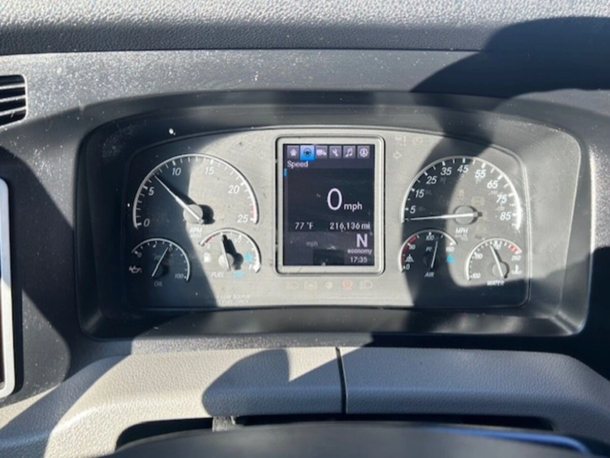 2025 Freightliner Cascadia - image 22