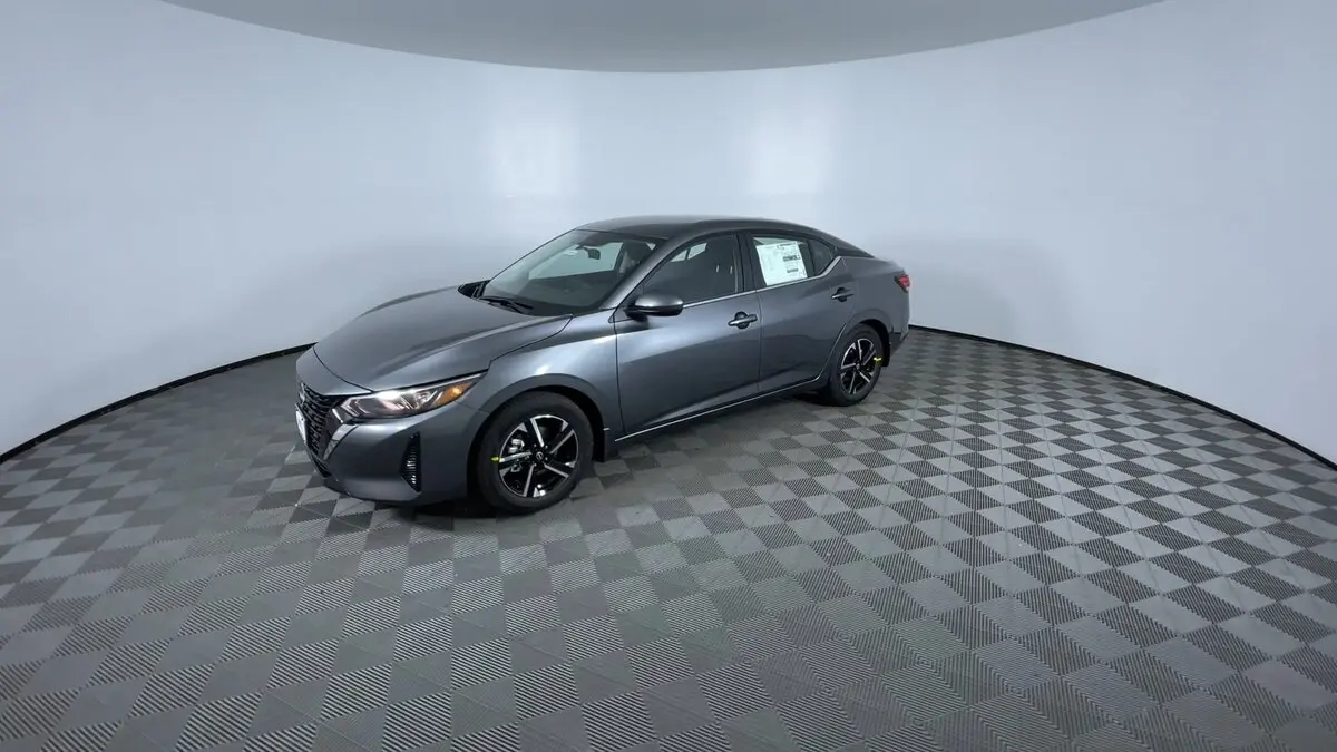 2025 Nissan Sentra SV photo 4