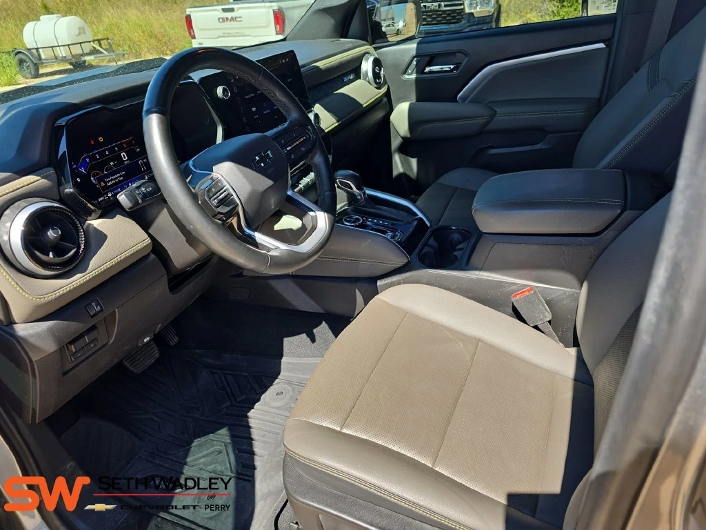 2024 Chevrolet Colorado ZR2 - Photo 17