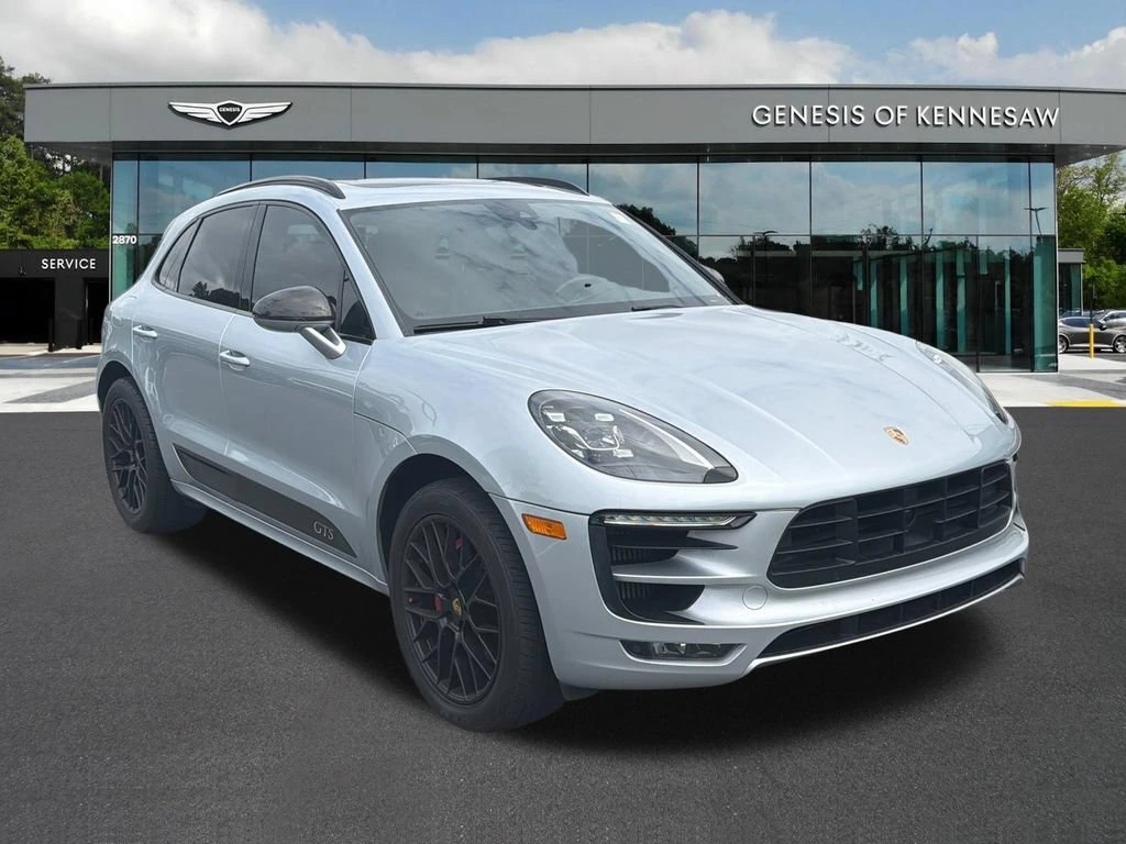 2018 Porsche Macan