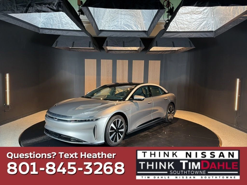 2023 Lucid Air Touring's photo